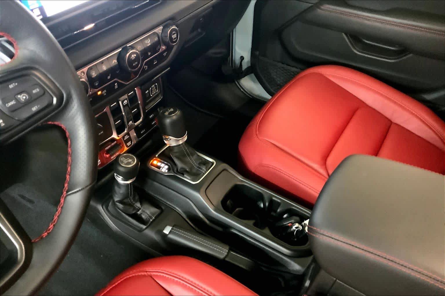 Used 2024 Jeep Wrangler Unlimited Rubicon 392 image 16