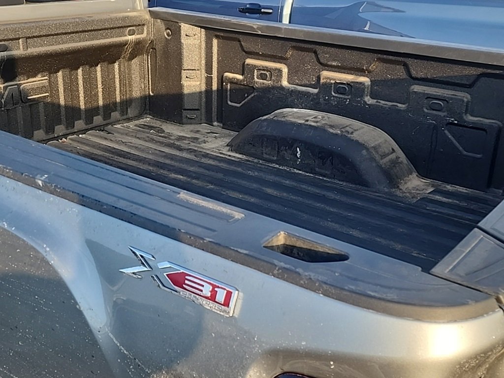 Used 2024 GMC Sierra 2500 SLE w/ SLE Value Package; image 4