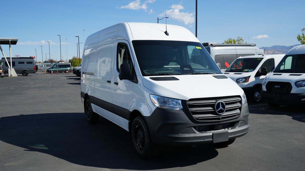 New 2025 Mercedes-Benz Sprinter 2500 image 3