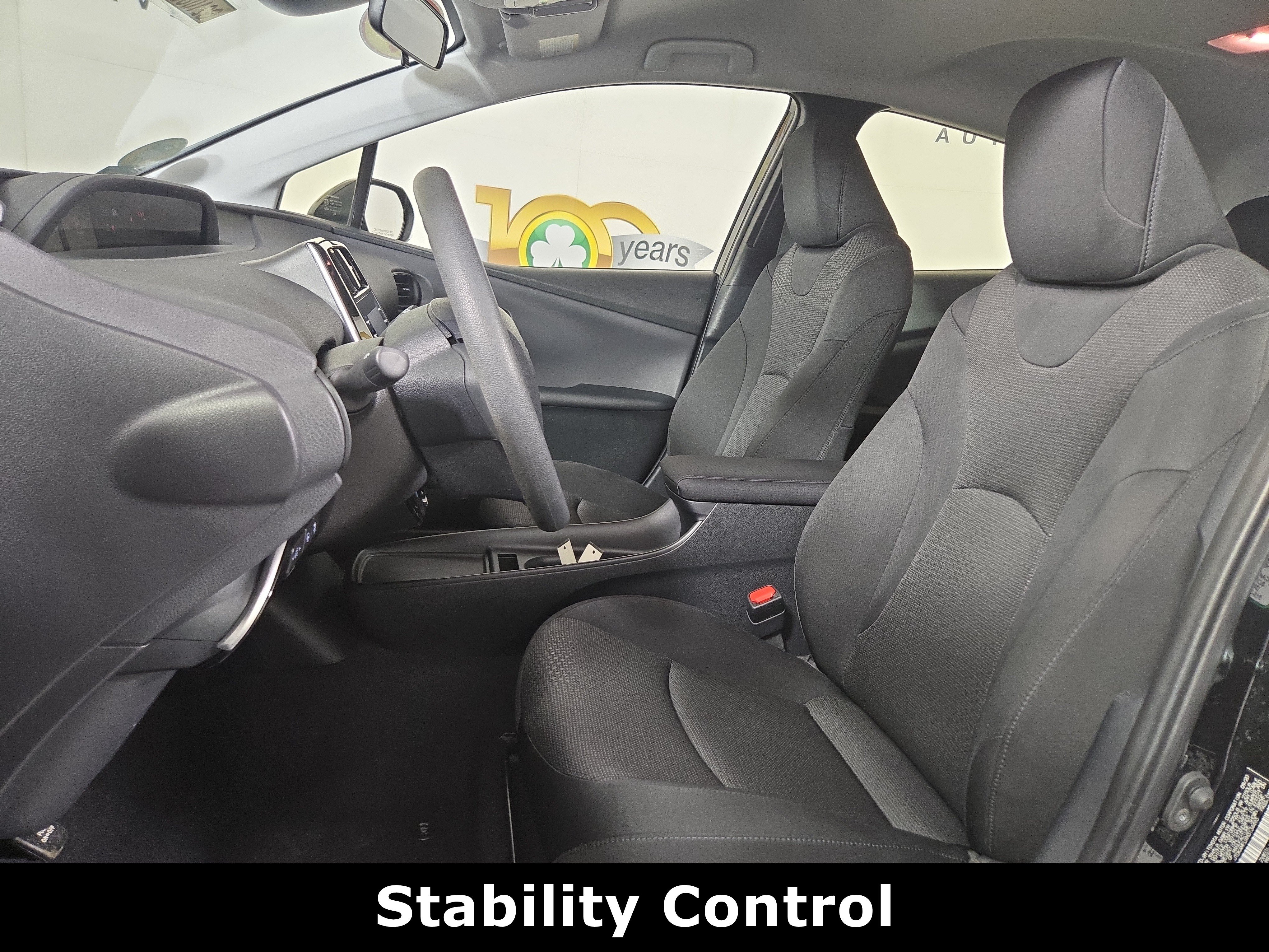 Used 2021 Toyota Prius LE FWD image 11