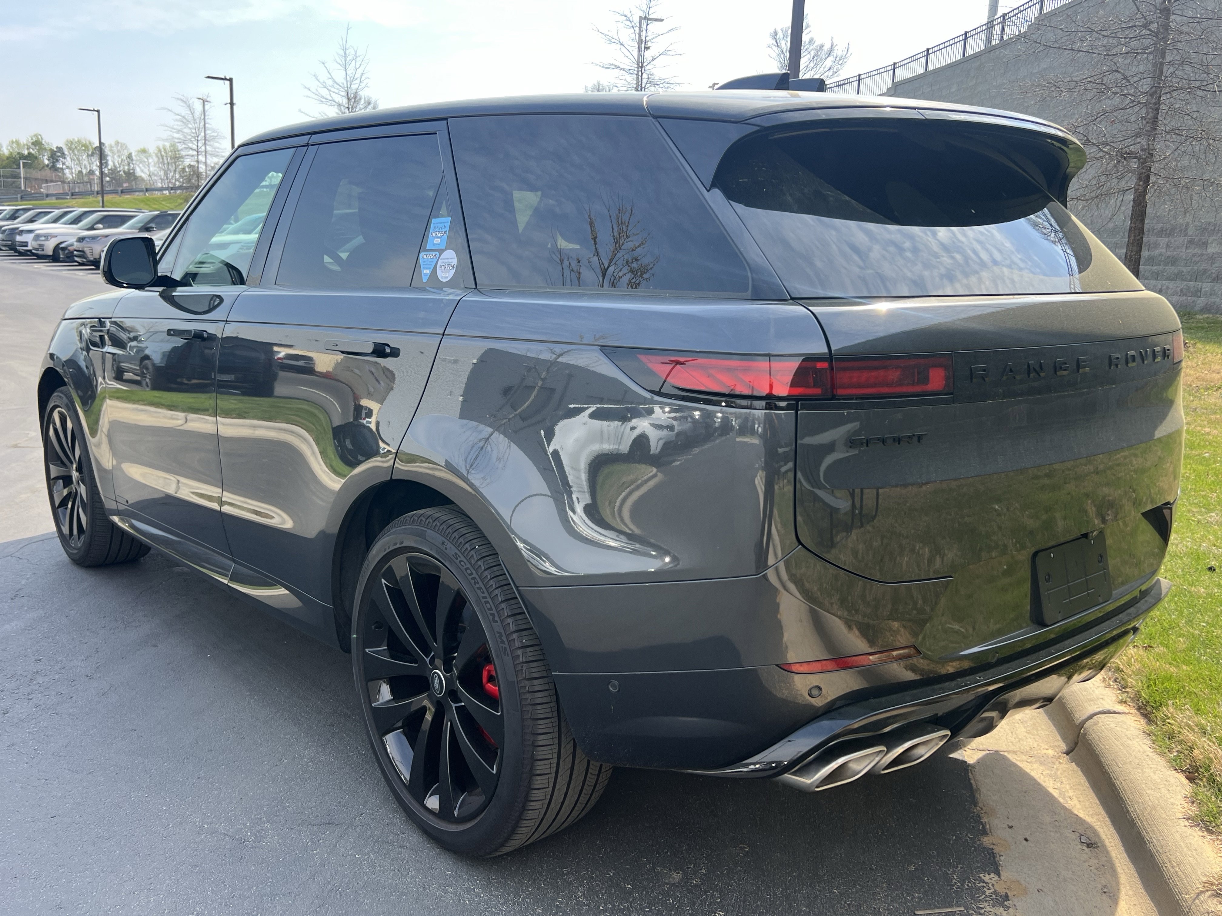 Certified 2025 Land Rover Range Rover Sport Autobiography image 5