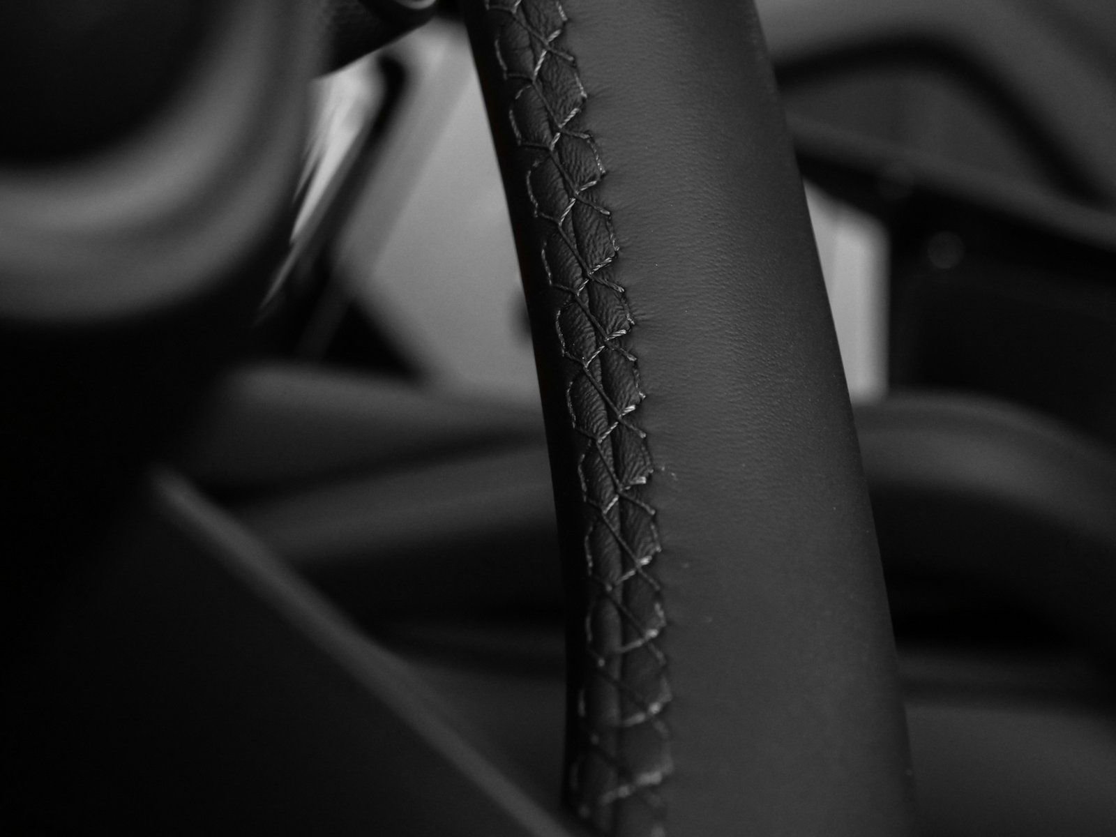 Certified 2024 Porsche Cayenne Coupe image 31