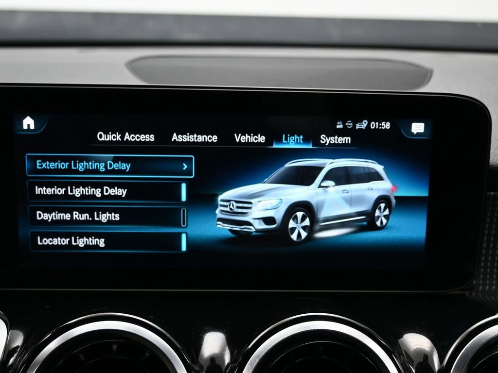 Used 2022 Mercedes-Benz GLB 250 w/ Premium Package Lite image 30