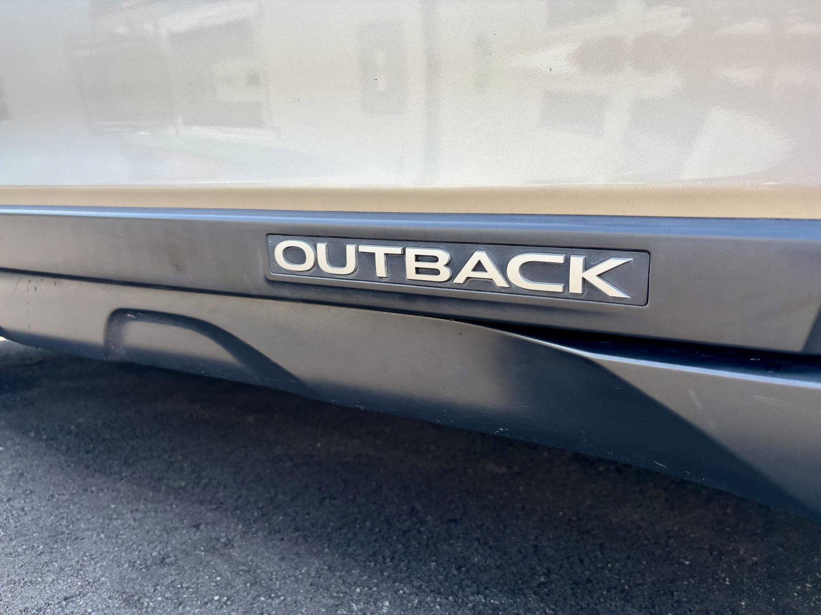 Used 2015 Subaru Outback 2.5i Limited AWD/4WD image 28