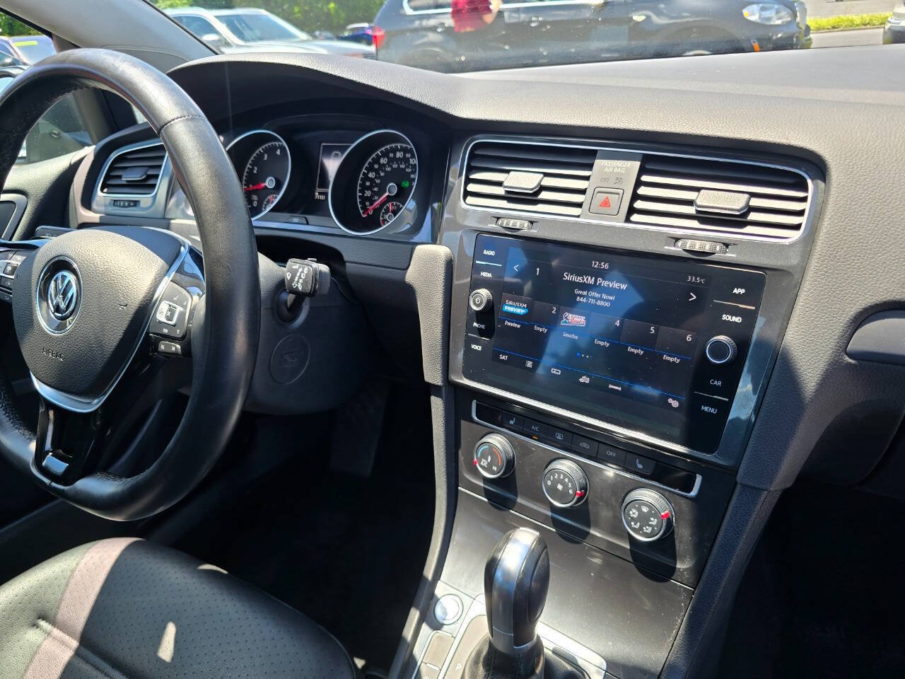 Used 2019 Volkswagen Golf S FWD image 30