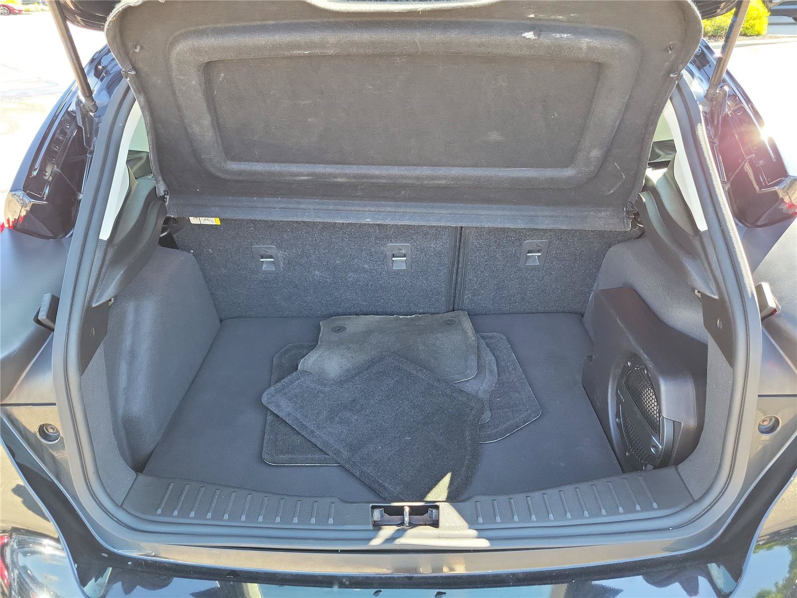 Used 2017 Ford Focus Titanium FWD image 9