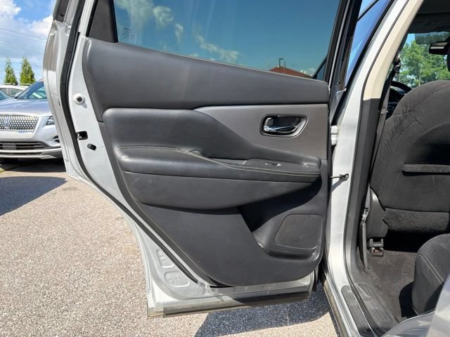 Used 2020 Nissan Murano SV FWD image 19
