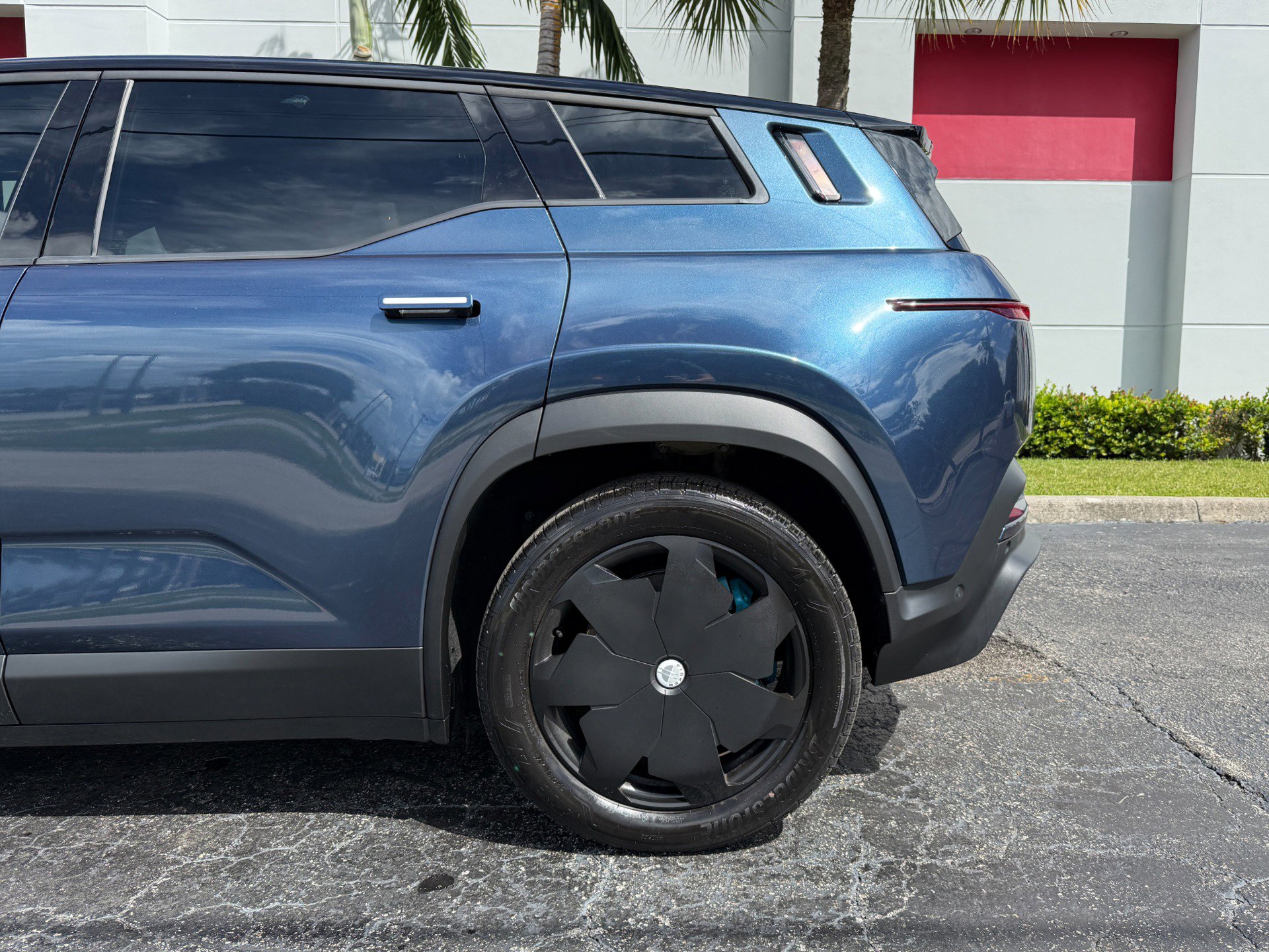 Used 2023 Fisker Ocean Extreme image 12