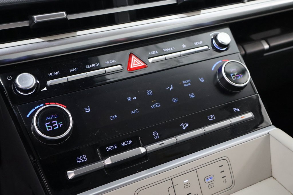 Used 2026 Hyundai Santa Fe SEL FWD image 25