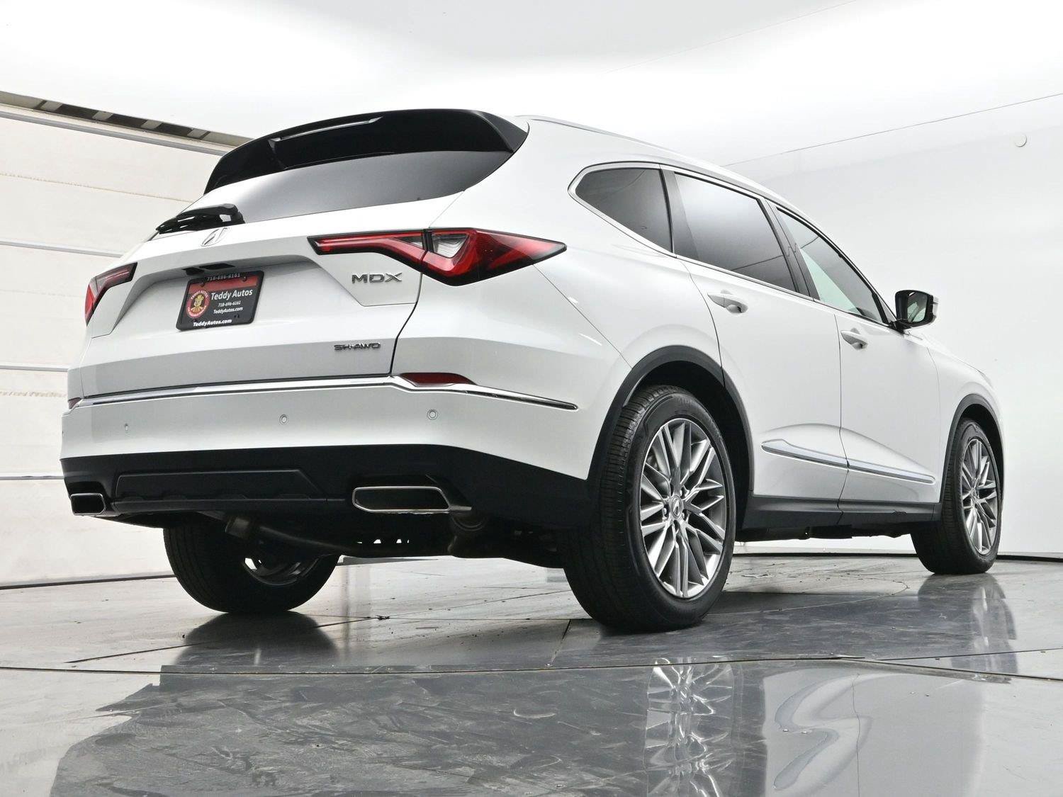 Used 2023 Acura MDX w/ Advance Package AWD/4WD image 34