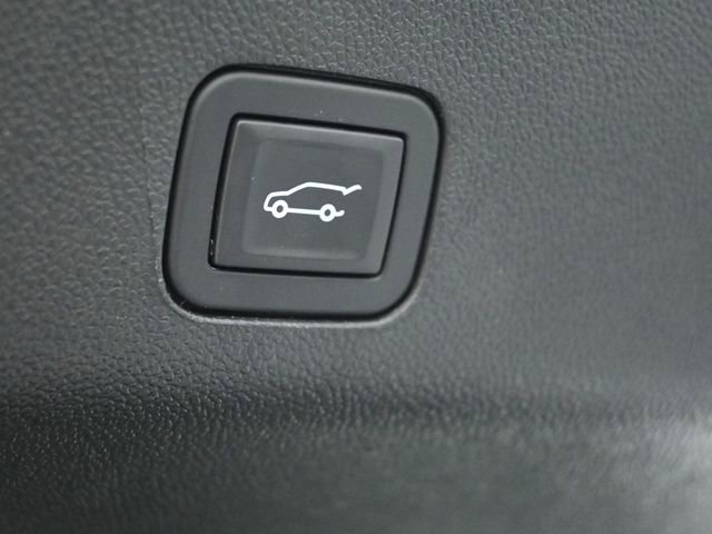 Used 2024 GMC Yukon XL Denali image 24