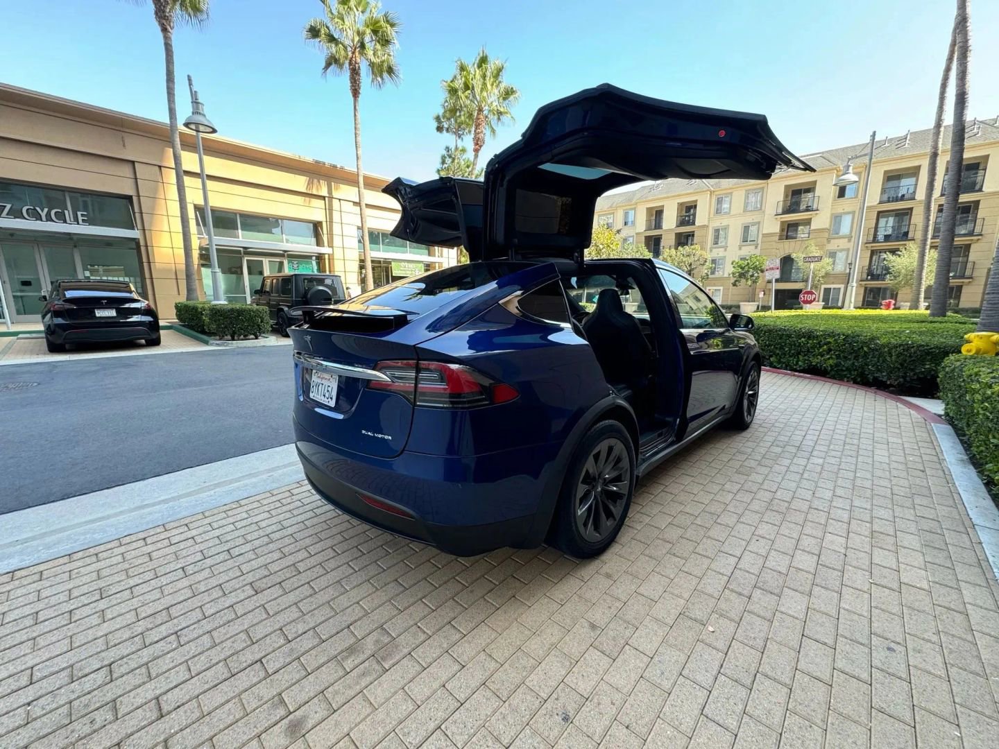 Used 2018 Tesla Model X 75D image 5