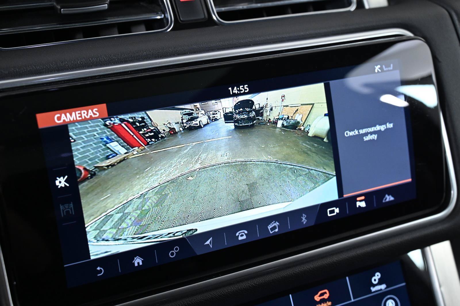 Used 2021 Land Rover Range Rover AWD/4WD image 14
