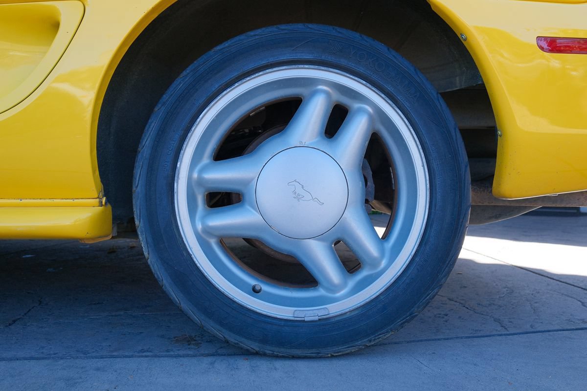 Used 1995 Ford Mustang GT RWD image 28