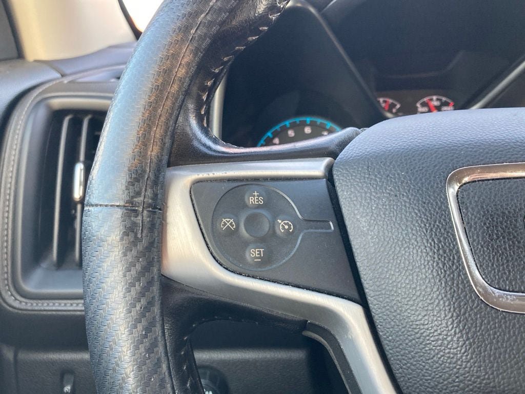 Used 2019 GMC Canyon SLE AWD/4WD image 12