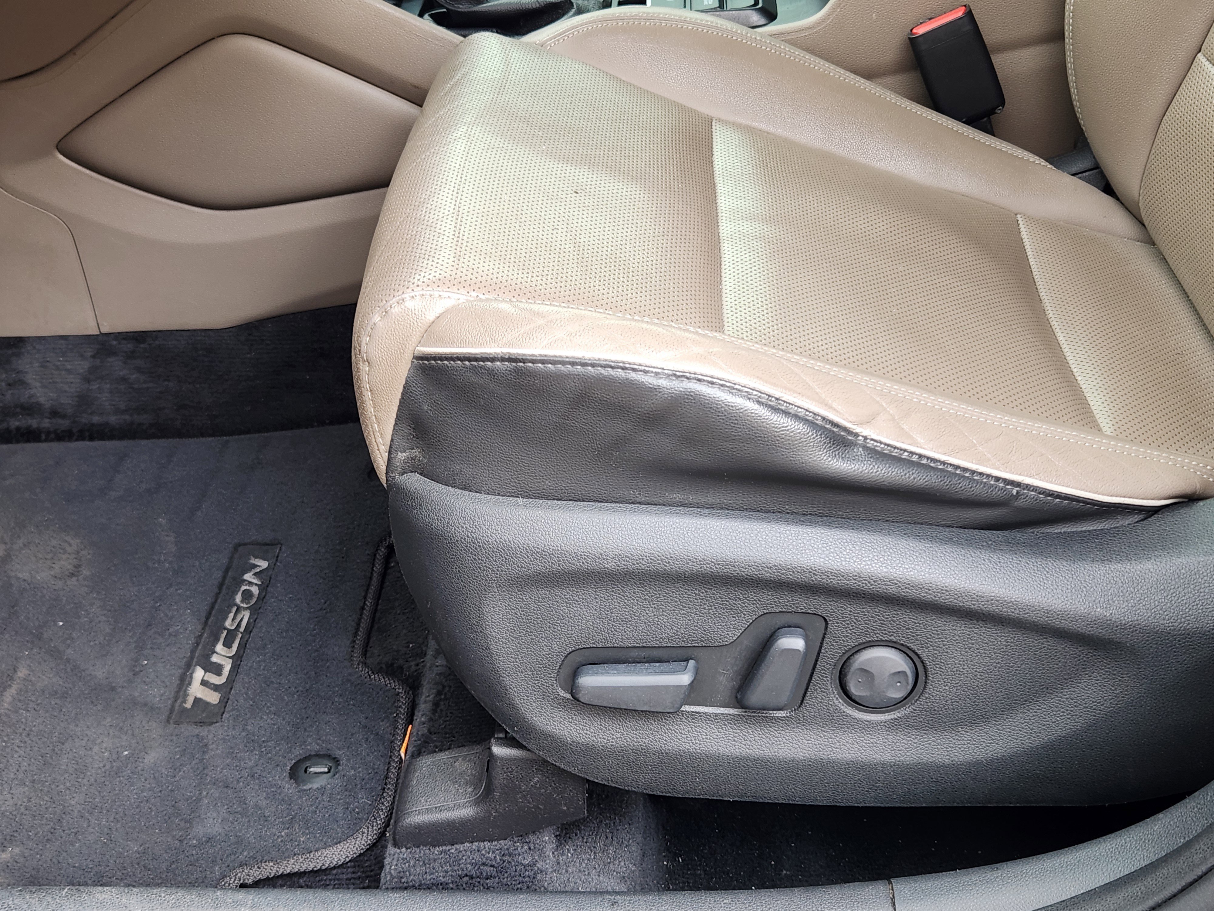 Used 2021 Hyundai Tucson Limited image 11