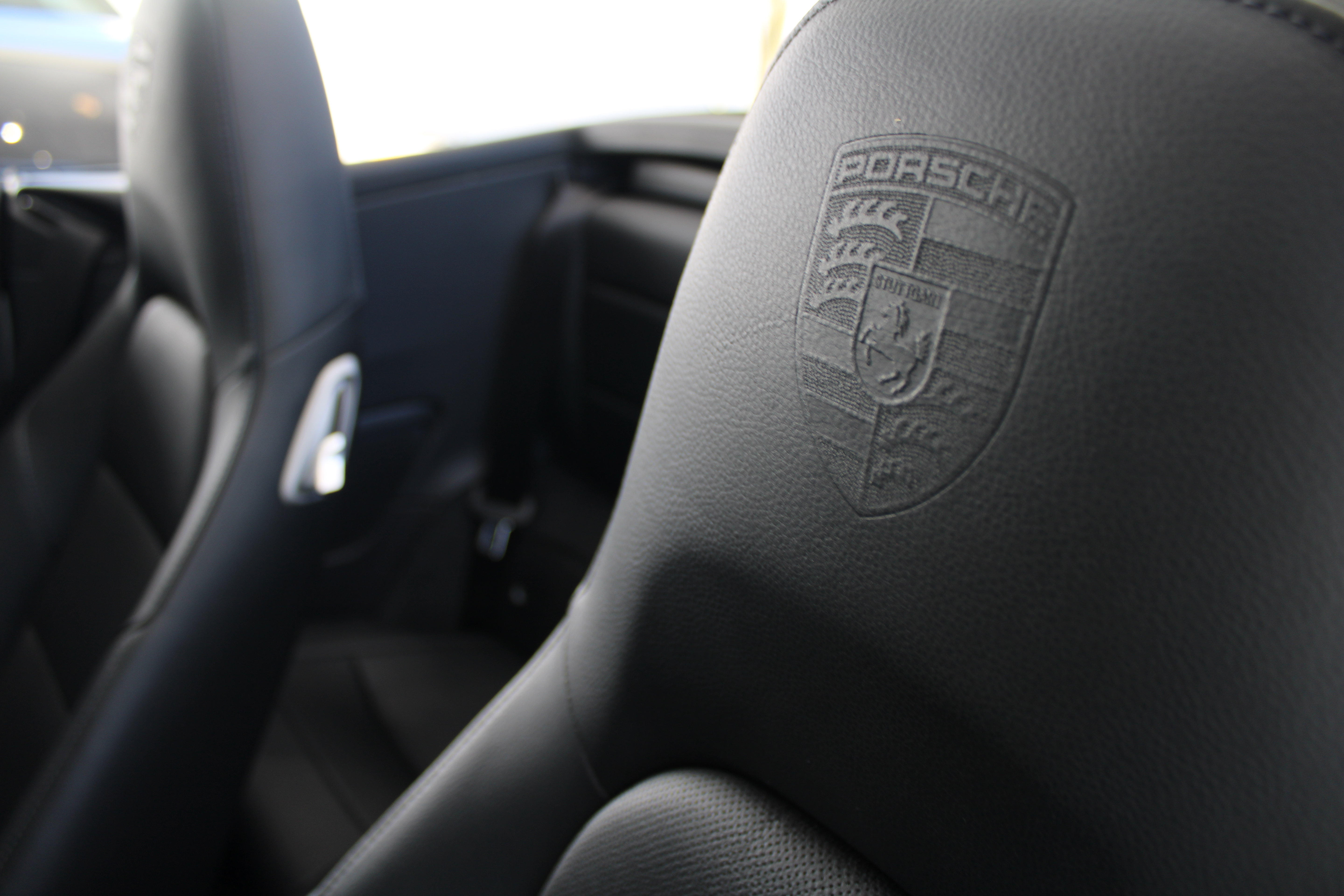 Certified 2018 Porsche 911 Carrera RWD image 26