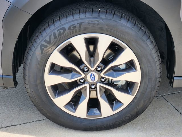 Certified 2025 Subaru Outback Limited image 12