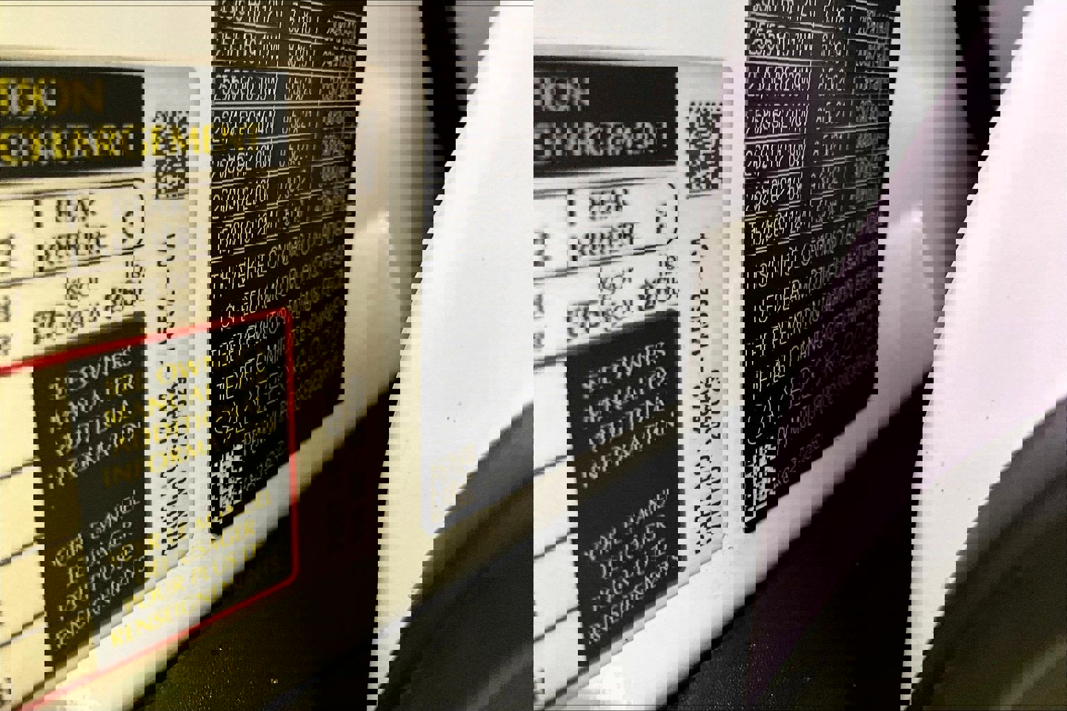 Used 2019 Land Rover Range Rover Velar S image 18