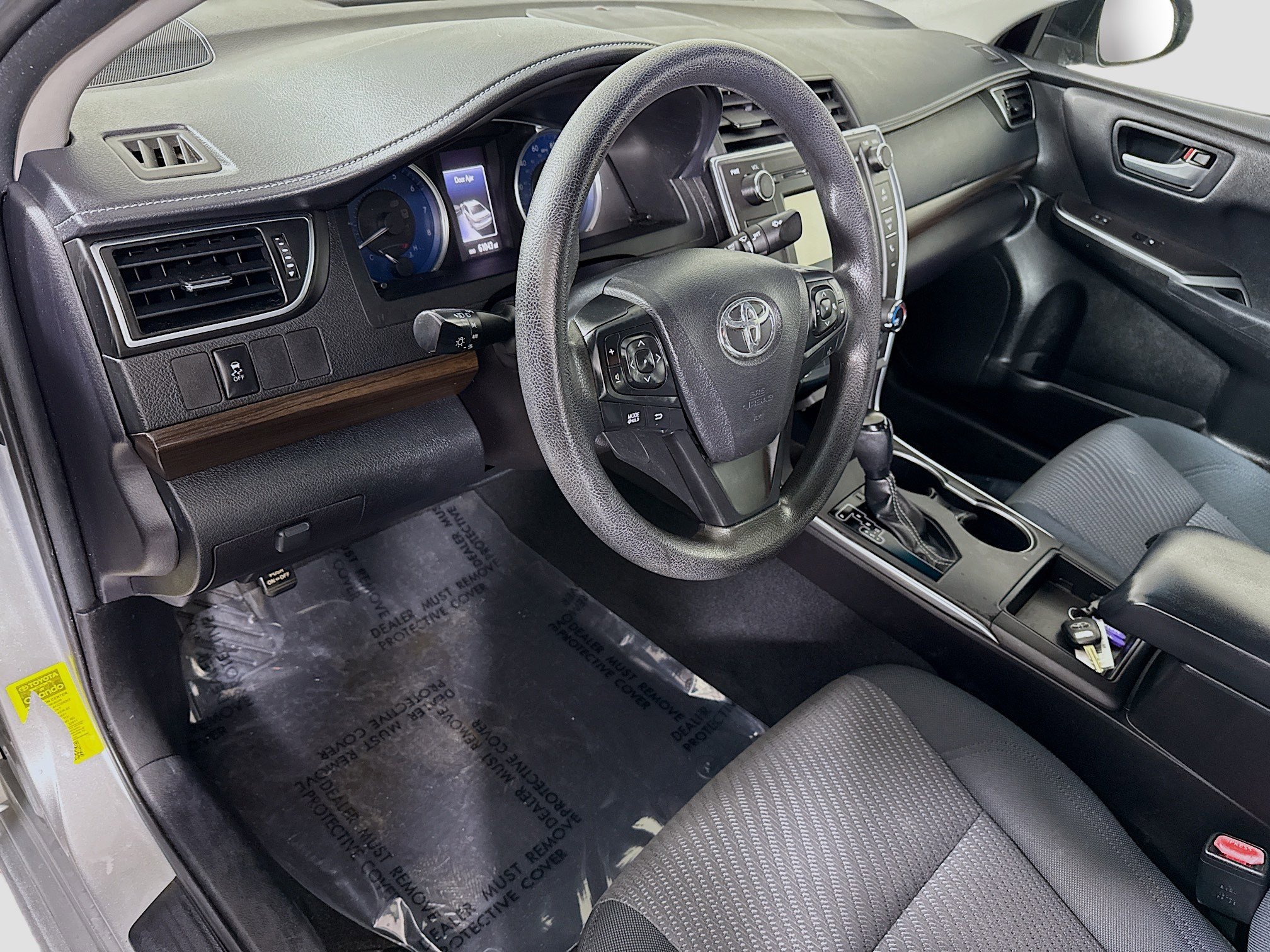 Used 2017 Toyota Camry LE image 22