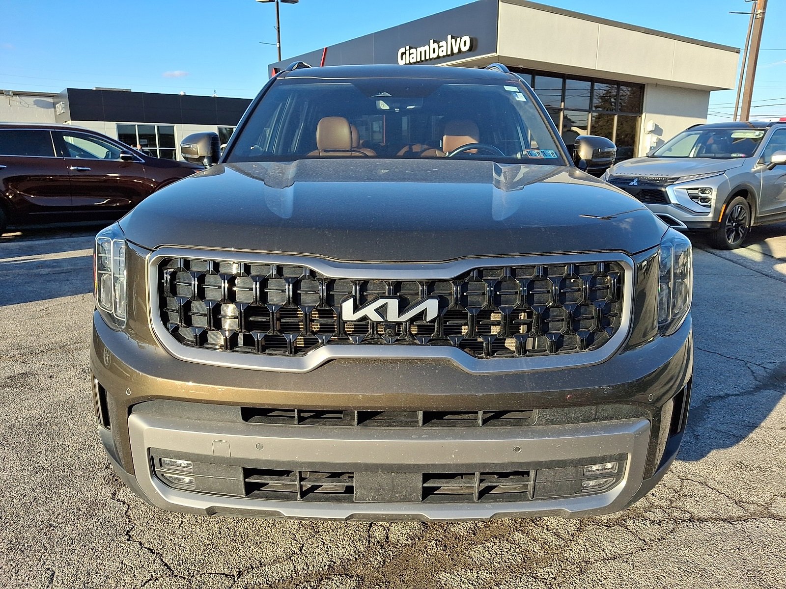Used 2023 Kia Telluride SX Prestige X-Pro image 2