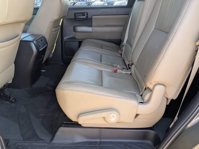 Used 2016 Toyota Sequoia SR5 RWD image 23