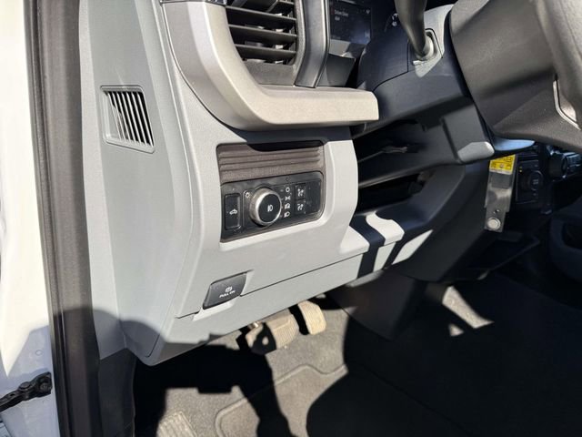 Used 2024 Ford F250 XLT w/ Snow Plow Prep Package image 25