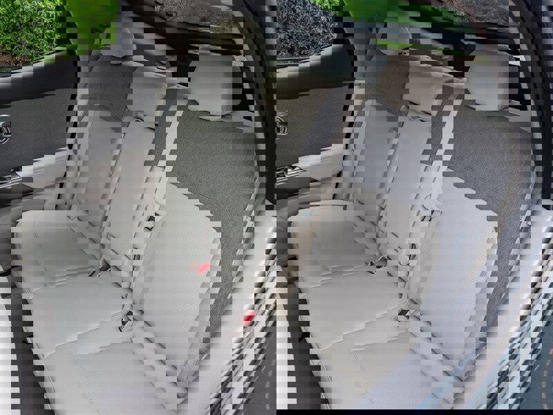 Used 2025 Genesis GV60 RWD image 39