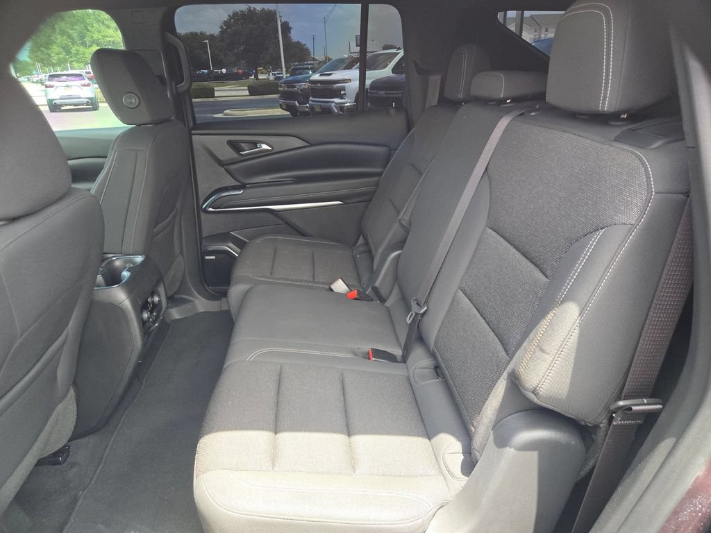 Used 2024 Chevrolet Traverse LT w/ Enhanced Driving Package FWD image 7