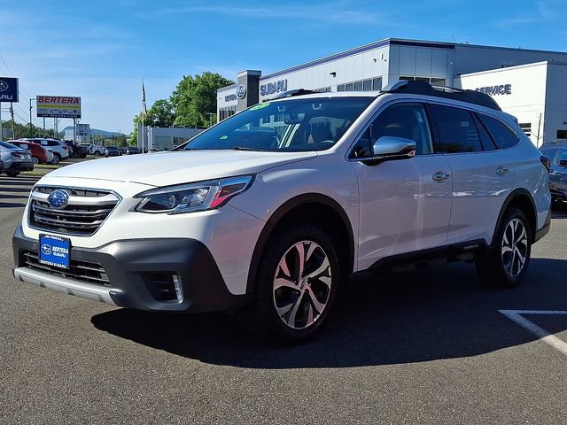 Used 2022 Subaru Outback Touring w/ Tech Package 2 AWD/4WD image 3