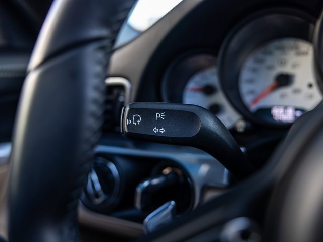 Used 2018 Porsche 911 Targa 4S image 27