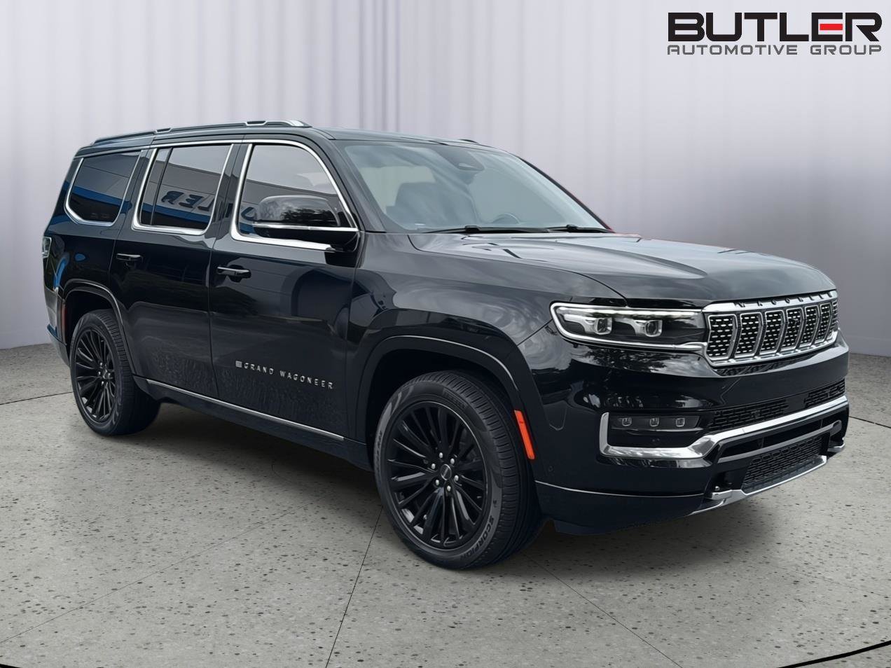 Used 2022 Jeep Grand Wagoneer Series III w/ Rear Seat Video Group 1 image 6