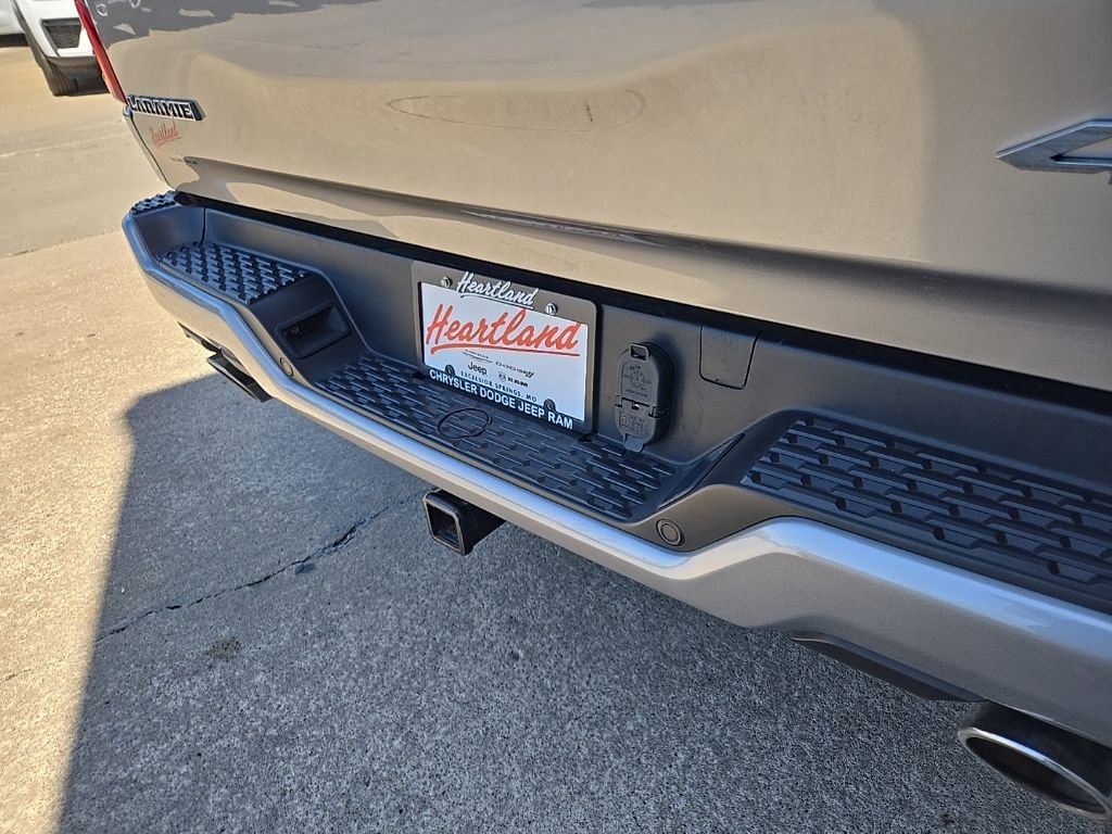 Used 2025 RAM 1500 Laramie w/ Sport Appearance Package AWD/4WD image 23