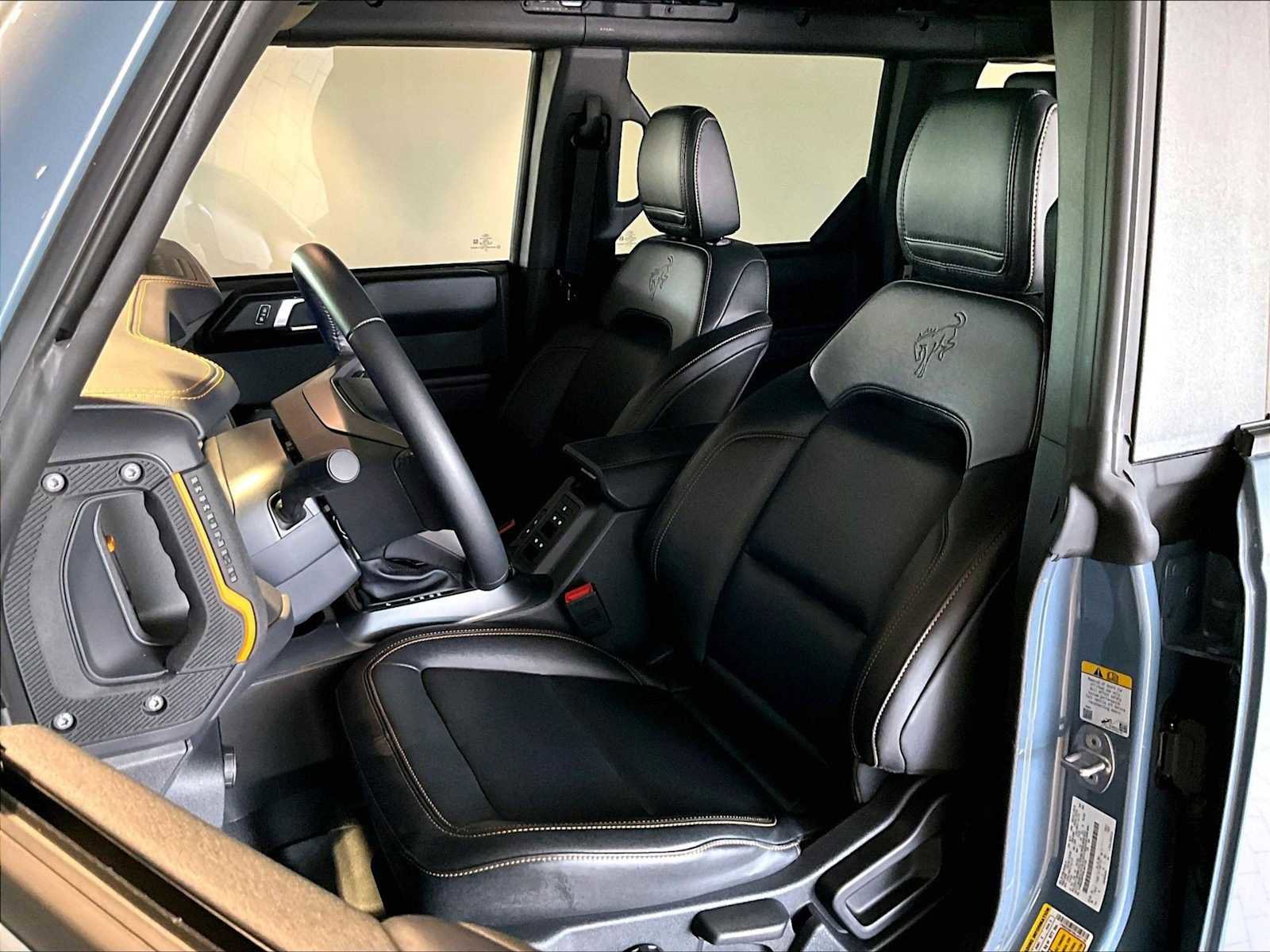 Used 2024 Ford Bronco Badlands image 8