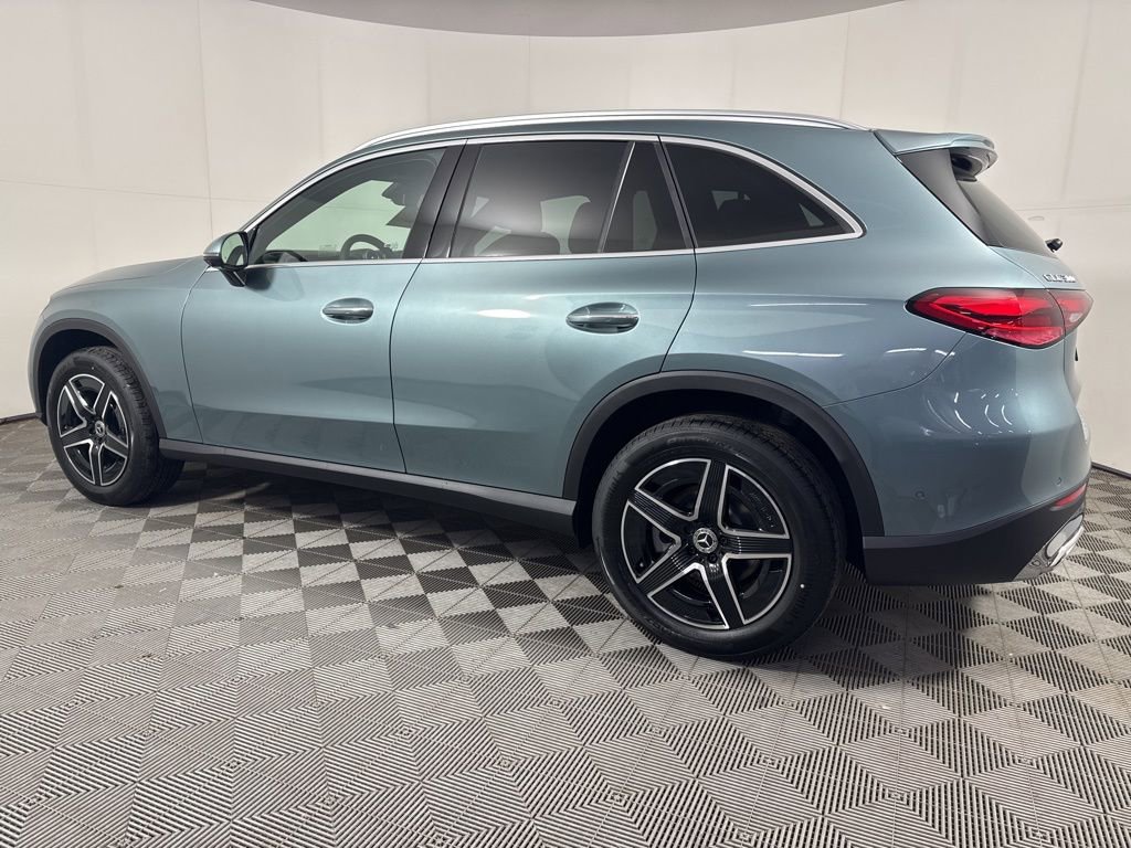 New 2026 Mercedes-Benz GLC 300 4MATIC image 3
