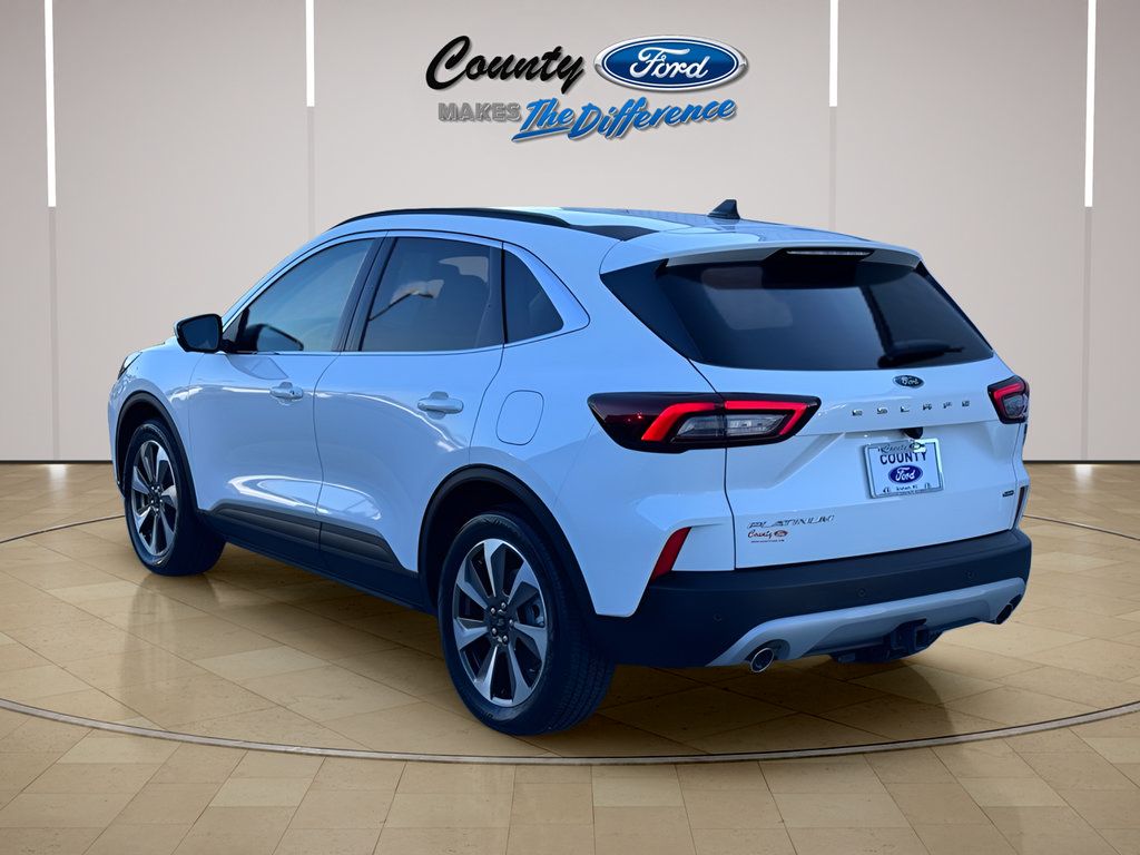 Used 2025 Ford Escape Platinum w/ Premium Technology Package FWD image 7