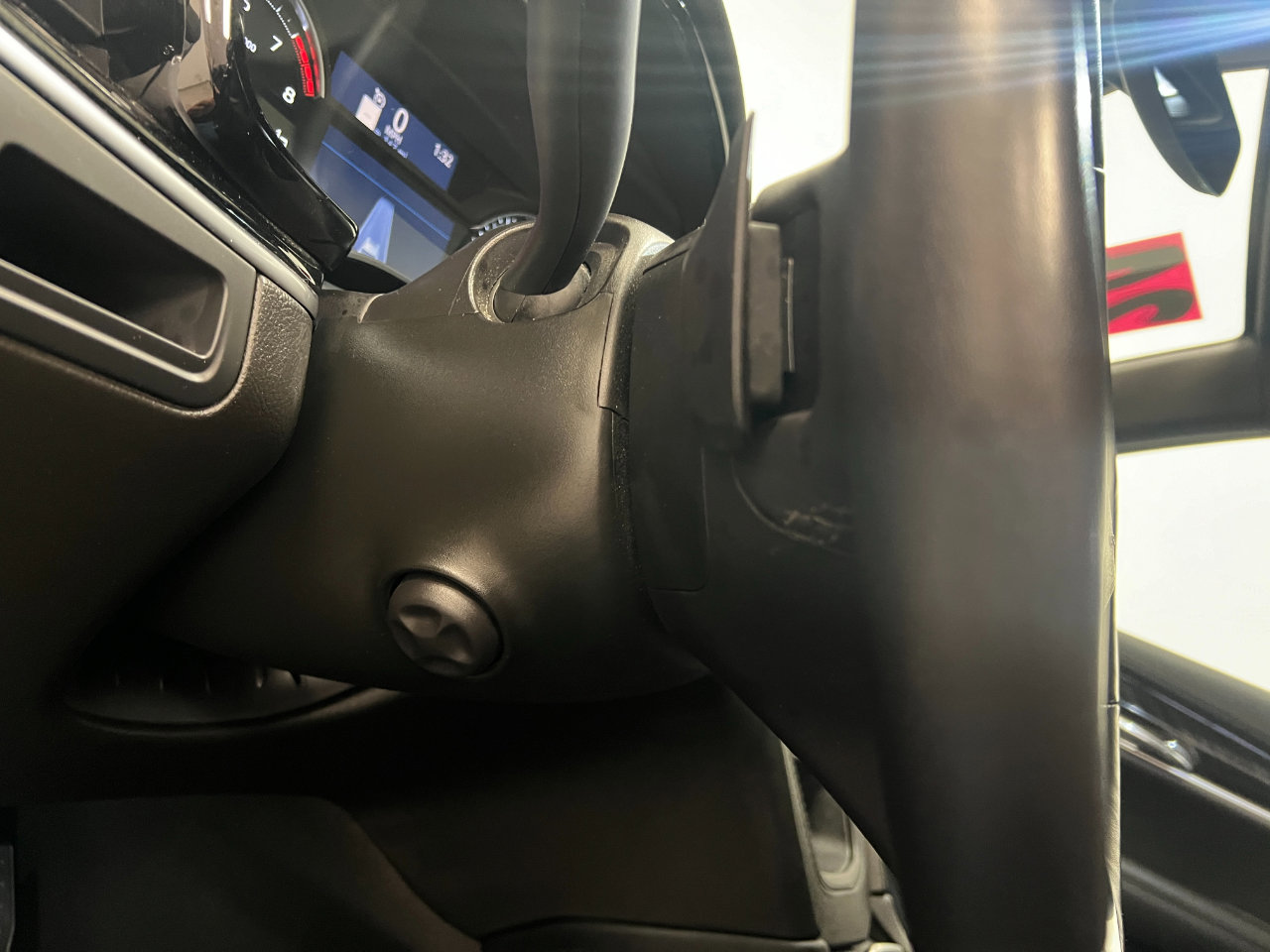 Used 2024 Cadillac XT6 Premium Luxury image 43