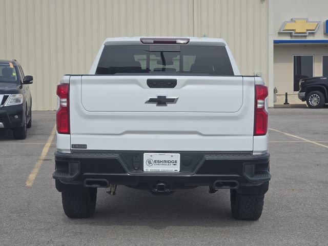 Used 2025 Chevrolet Silverado 1500 LT Trail Boss w/ Convenience Package II AWD/4WD image 6