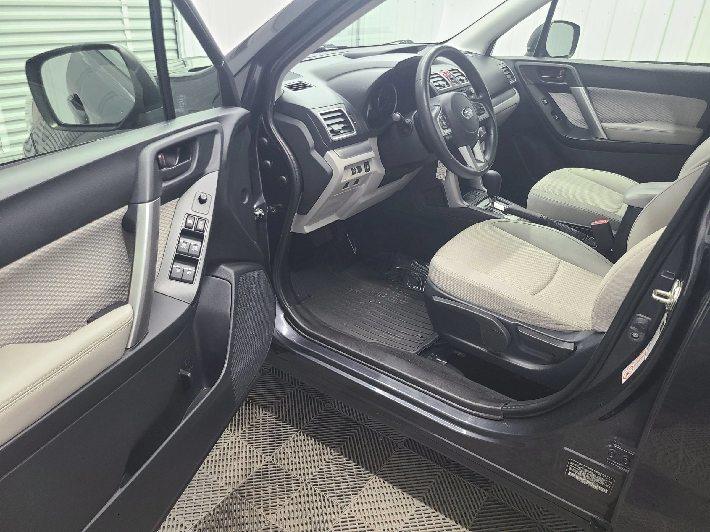 Used 2018 Subaru Forester 2.5i w/ Alloy Wheel Package AWD/4WD image 20
