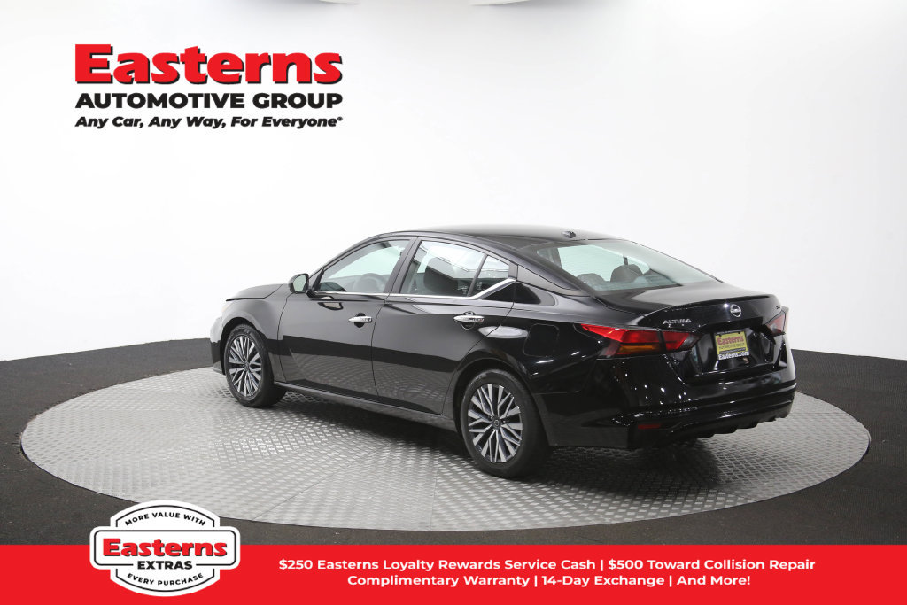 Used 2024 Nissan Altima 2.5 SV FWD image 66