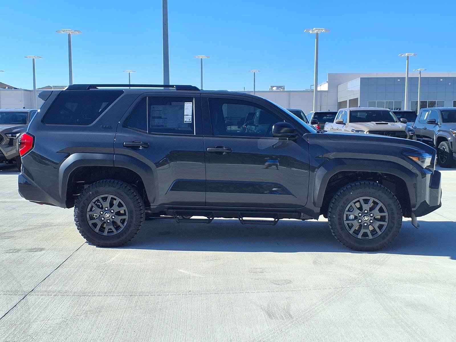New 2026 Toyota 4Runner SR5 AWD/4WD image 10