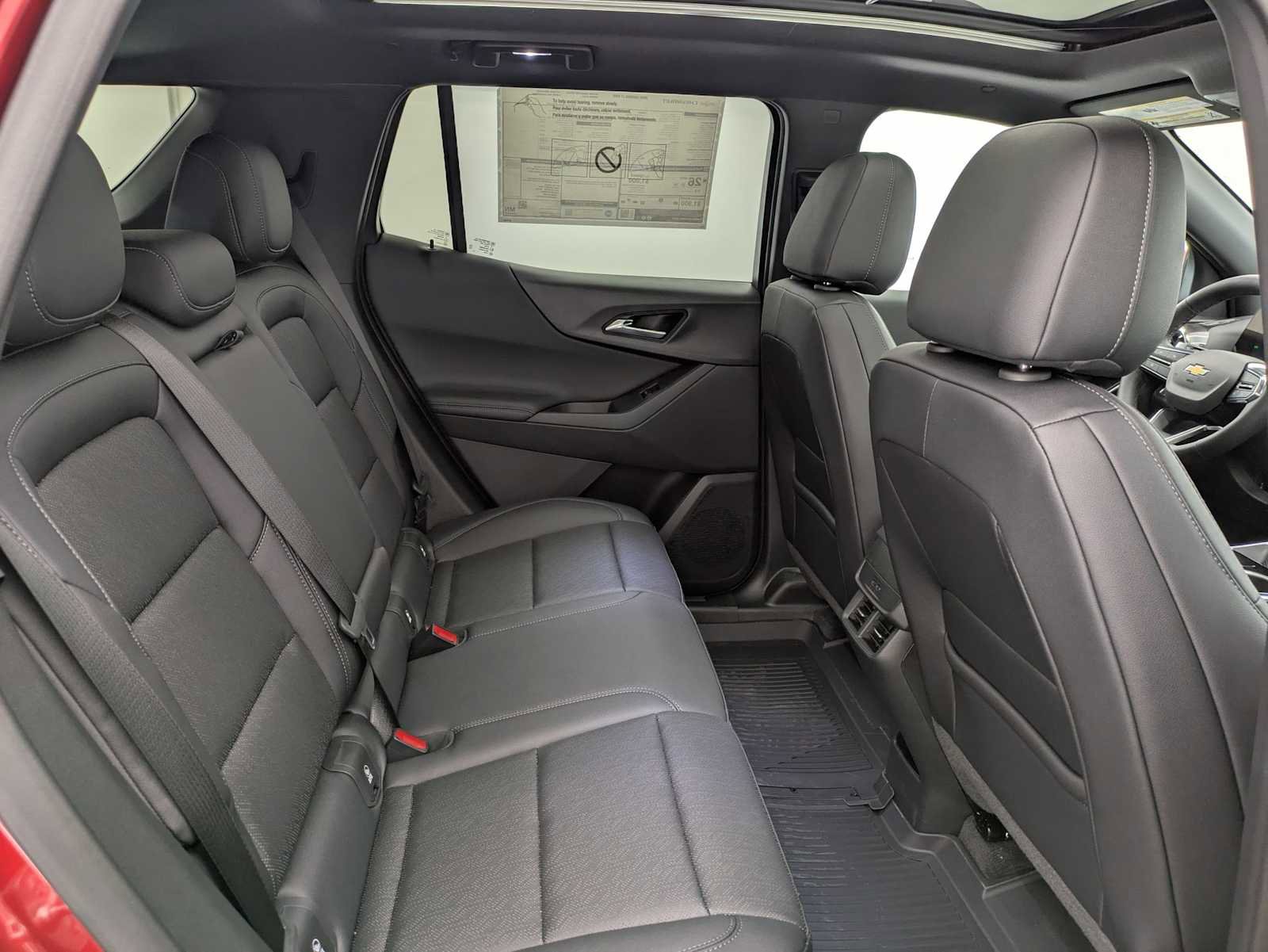 New 2026 Chevrolet Equinox LT w/ Convenience Package II AWD/4WD image 21