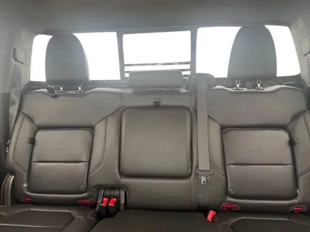 Used 2020 GMC Sierra 2500 SLT w/ SLT Convenience Package AWD/4WD image 18
