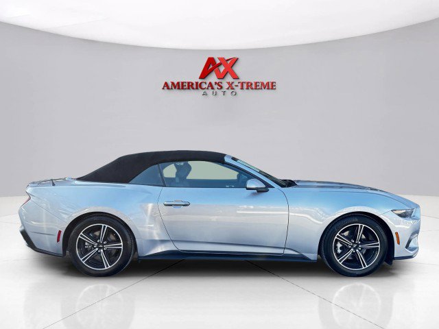 Used 2025 Ford Mustang Premium image 7