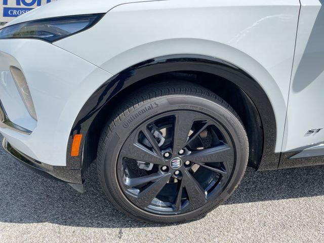 Used 2025 Buick Envision Sport Touring image 8