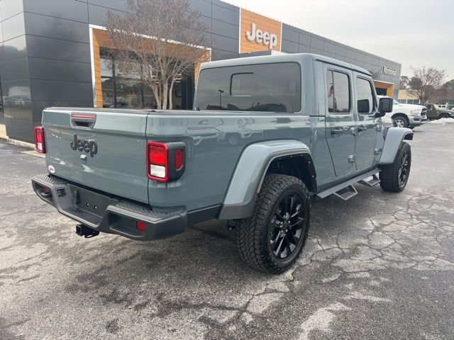 Used 2024 Jeep Gladiator Sport image 24