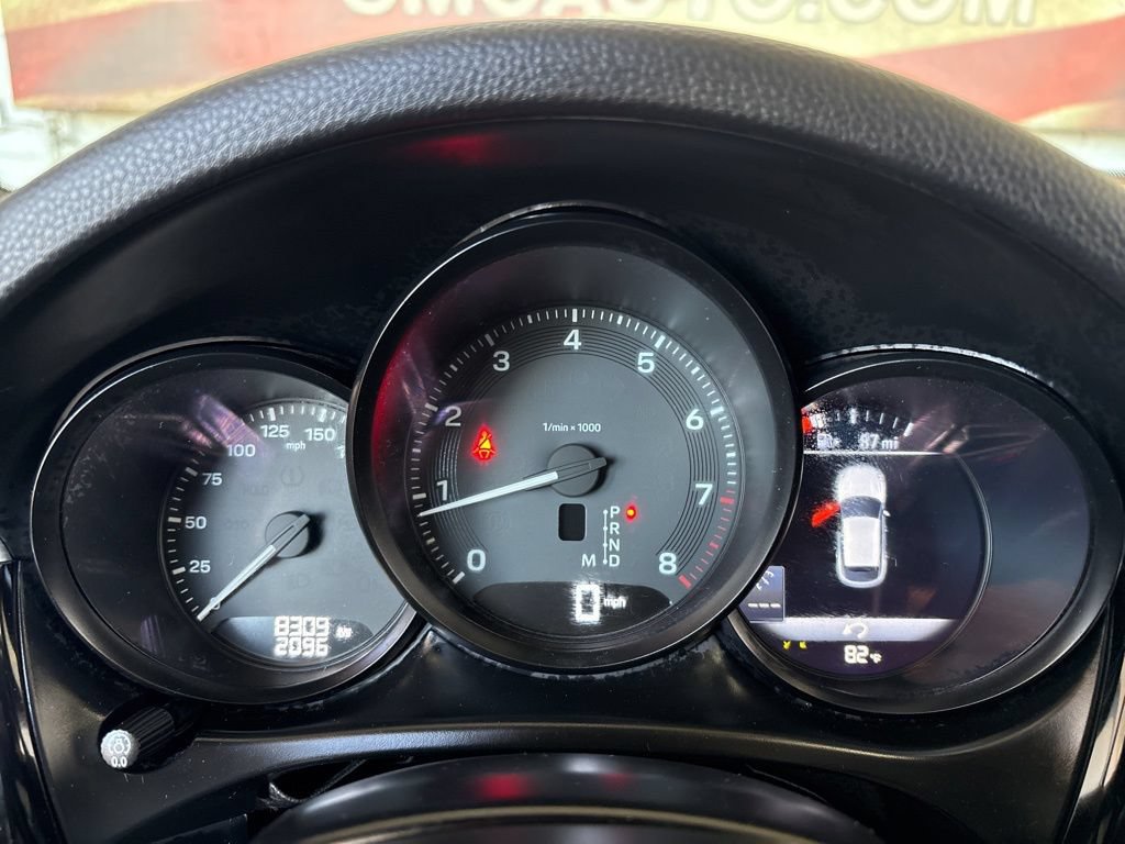 Used 2024 Porsche Macan Turbo AWD/4WD image 11