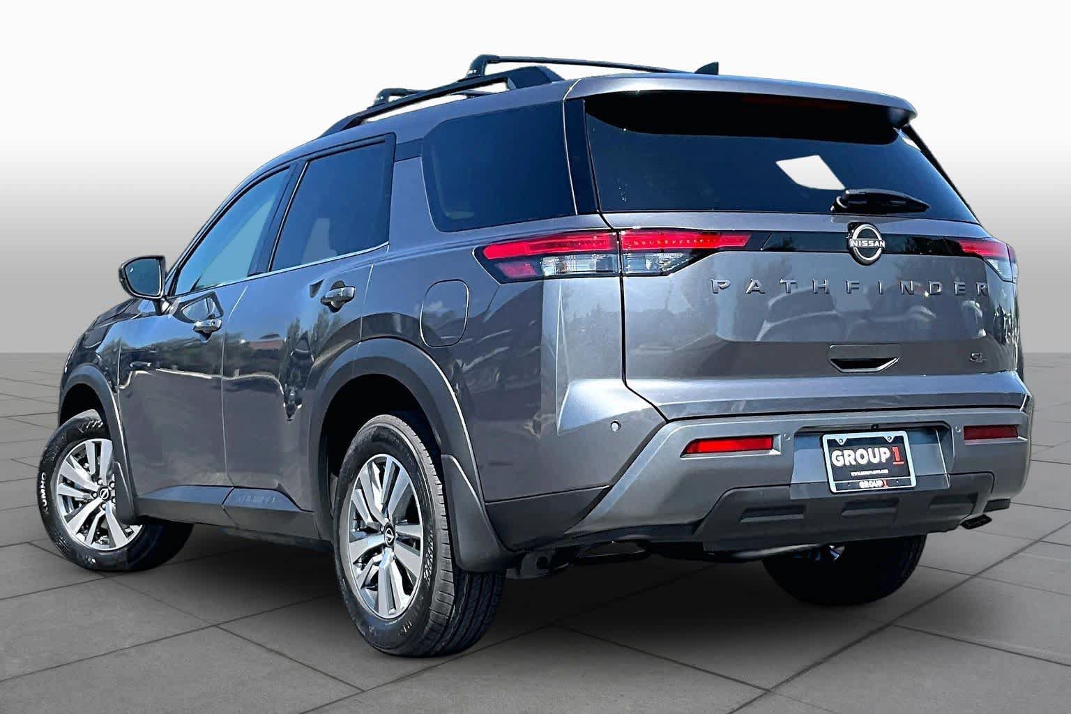 New 2026 Nissan Pathfinder SL FWD image 12