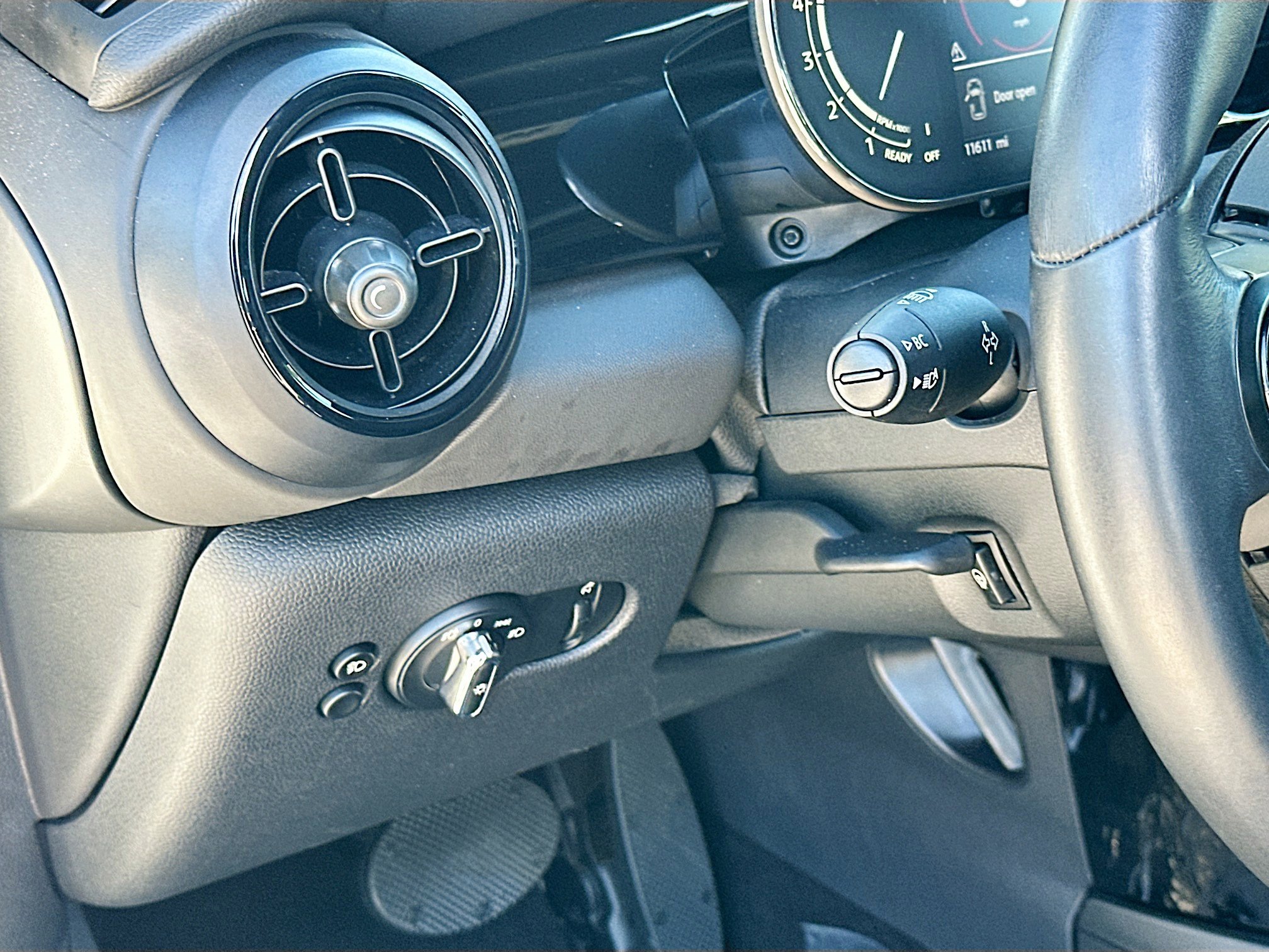 Certified 2024 MINI Cooper S w/ Signature Upholstery Package image 10