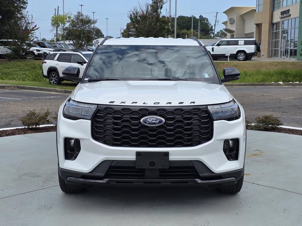 Used 2026 Ford Explorer ST-Line RWD image 2